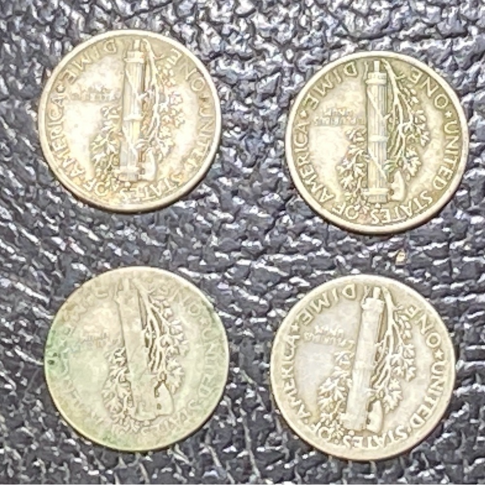 Bundle of 8 mercury dimes ranging from 1918 to 1945